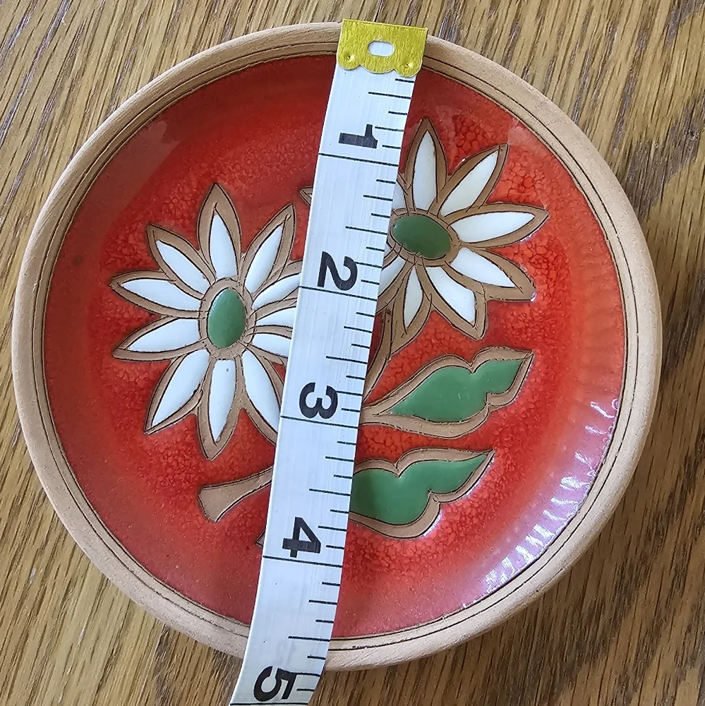 Red Floral Ceramic Plate - Picture 4 of 5